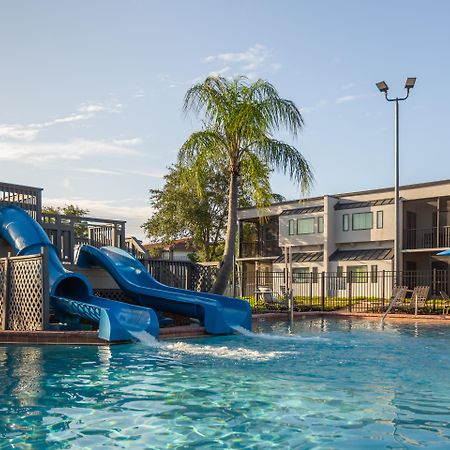סלבריישן Orbit One Vacation Villas מראה חיצוני תמונה