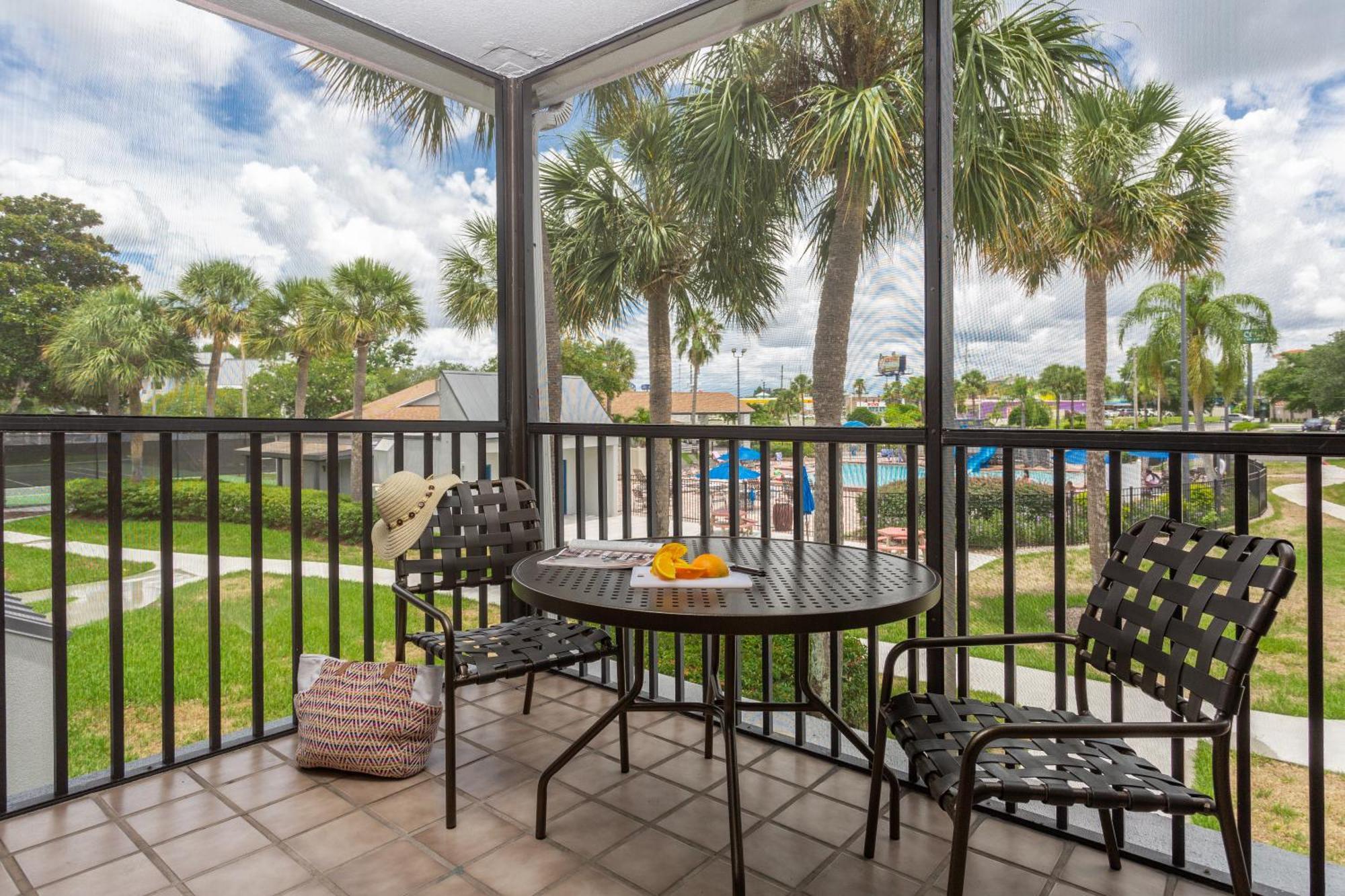 סלבריישן Orbit One Vacation Villas חדר תמונה