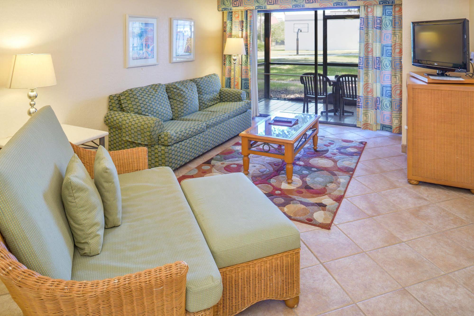 סלבריישן Orbit One Vacation Villas מראה חיצוני תמונה